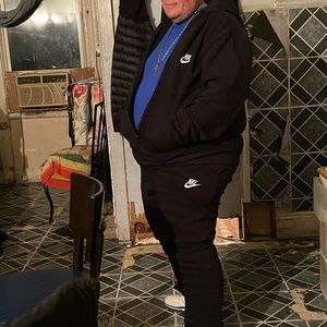 Meet your Posher, Bruce